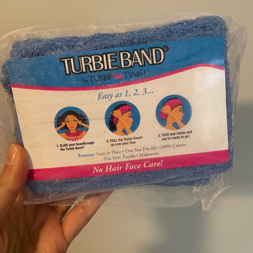 New hair accessory for facials